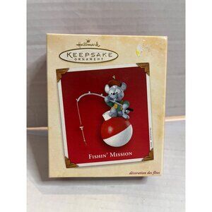 VTG- Hallmark Keepsake Ornament 2002 Fishin Mission Mouse